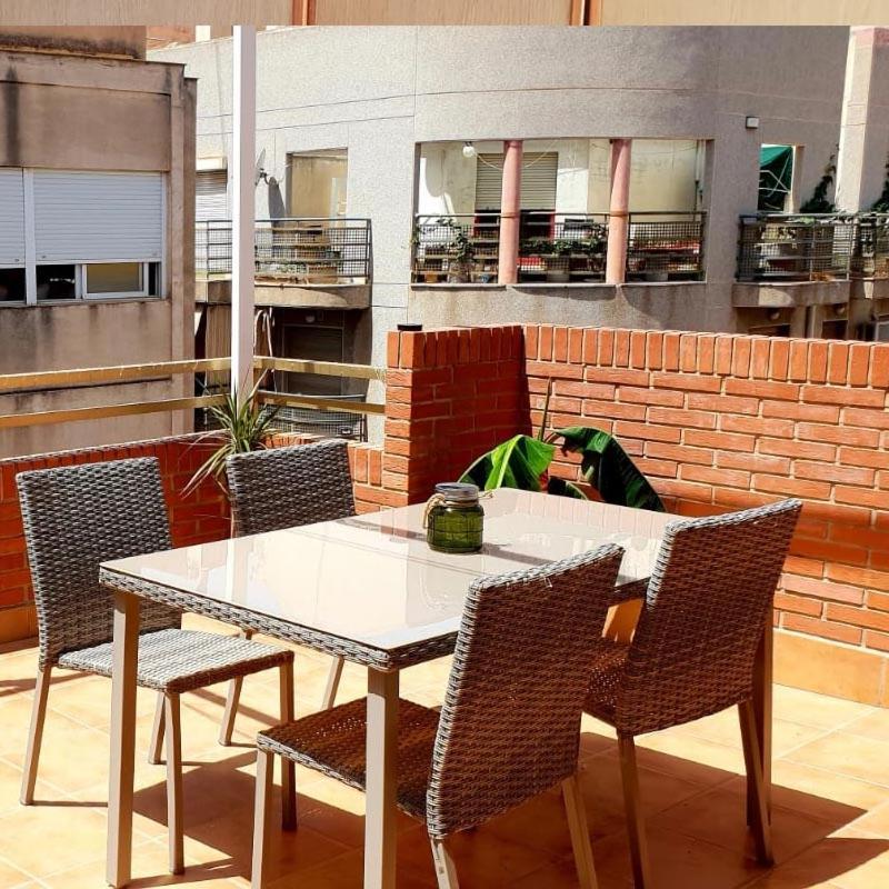 Redbrick Residence Аликанте Экстерьер фото